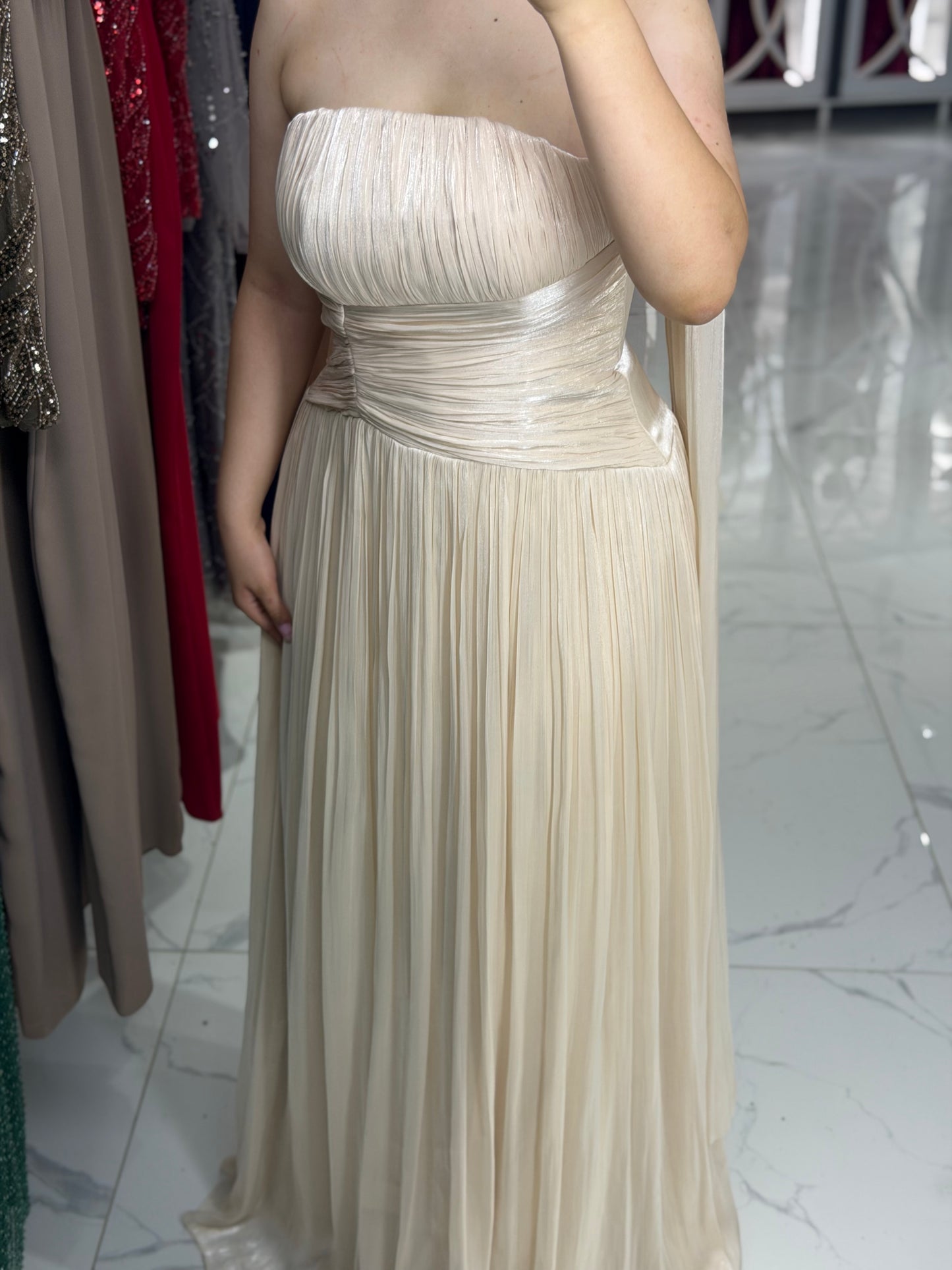 Alisa Dress